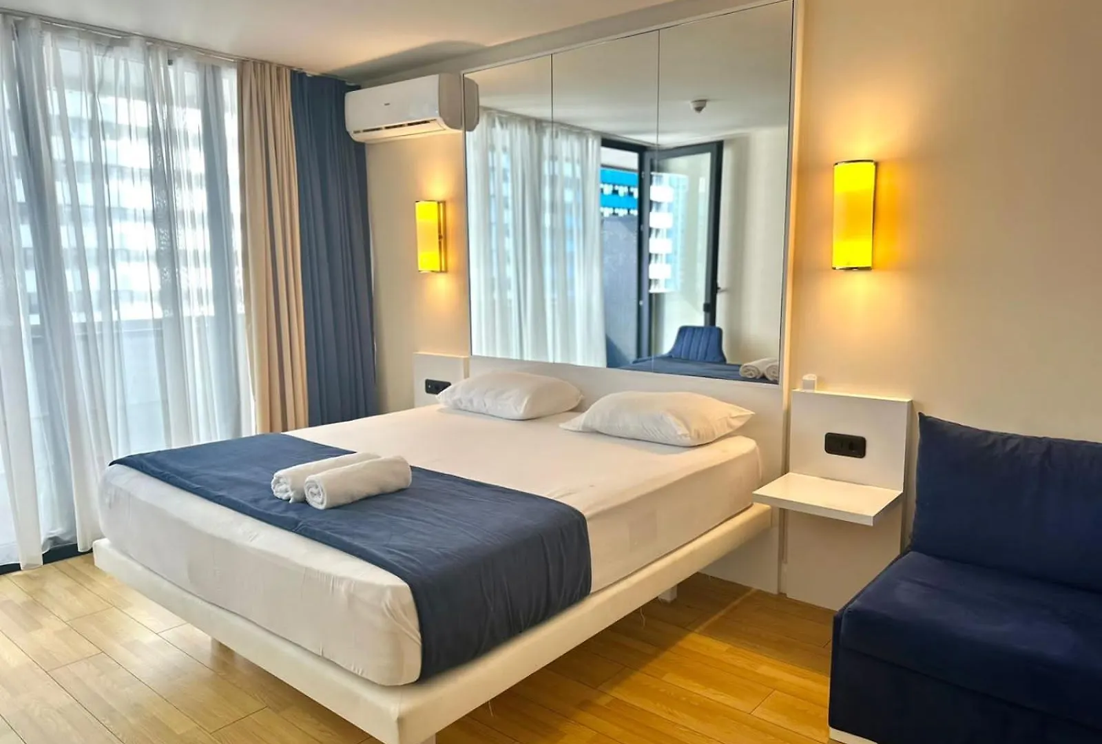 0Rbi City Queen Hotel Batumi Appartamento